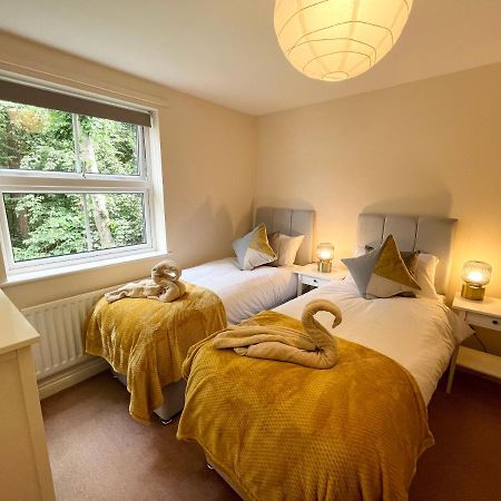 Best Price - Amazing 2 Bed 2 Bath - 4 Singles Or Super King Beds, 10 Min Walk To City Centre, 5 Minute Walk To Mayflower Theatre, Smart Tv, Ensuite, Balcony, Free Parking Σαουθάμπτον Εξωτερικό φωτογραφία