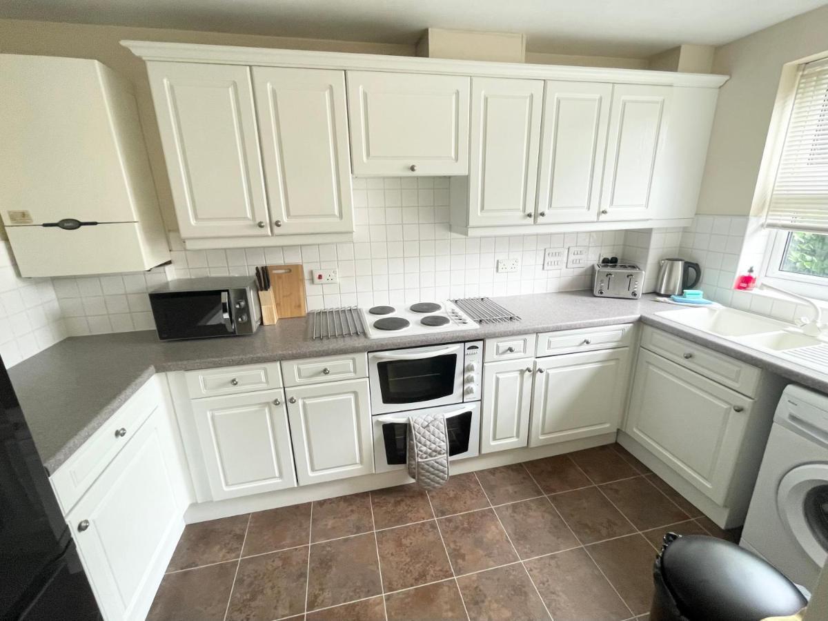 Best Price - Amazing 2 Bed 2 Bath - 4 Singles Or Super King Beds, 10 Min Walk To City Centre, 5 Minute Walk To Mayflower Theatre, Smart Tv, Ensuite, Balcony, Free Parking Σαουθάμπτον Εξωτερικό φωτογραφία