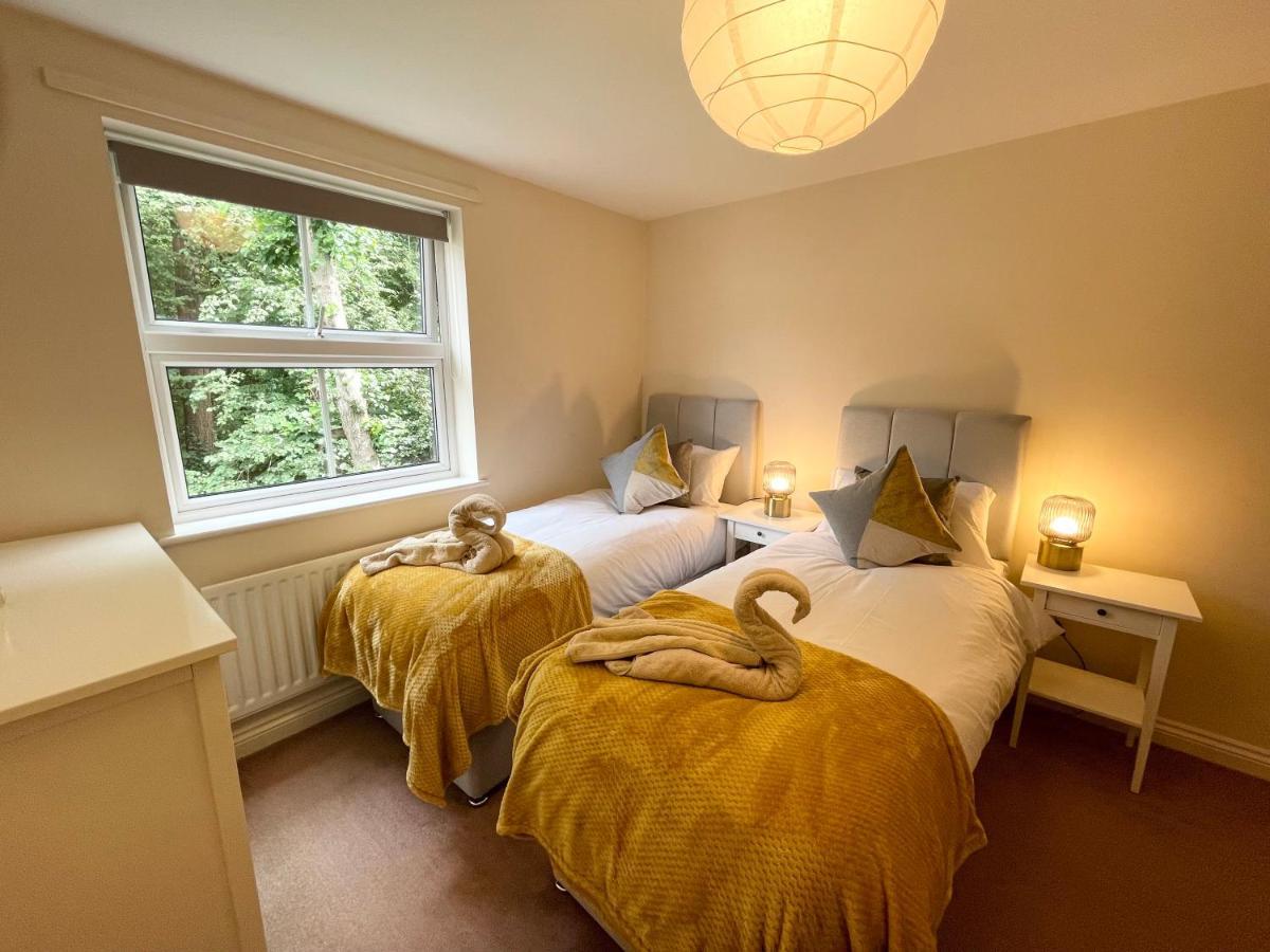 Best Price - Amazing 2 Bed 2 Bath - 4 Singles Or Super King Beds, 10 Min Walk To City Centre, 5 Minute Walk To Mayflower Theatre, Smart Tv, Ensuite, Balcony, Free Parking Σαουθάμπτον Εξωτερικό φωτογραφία