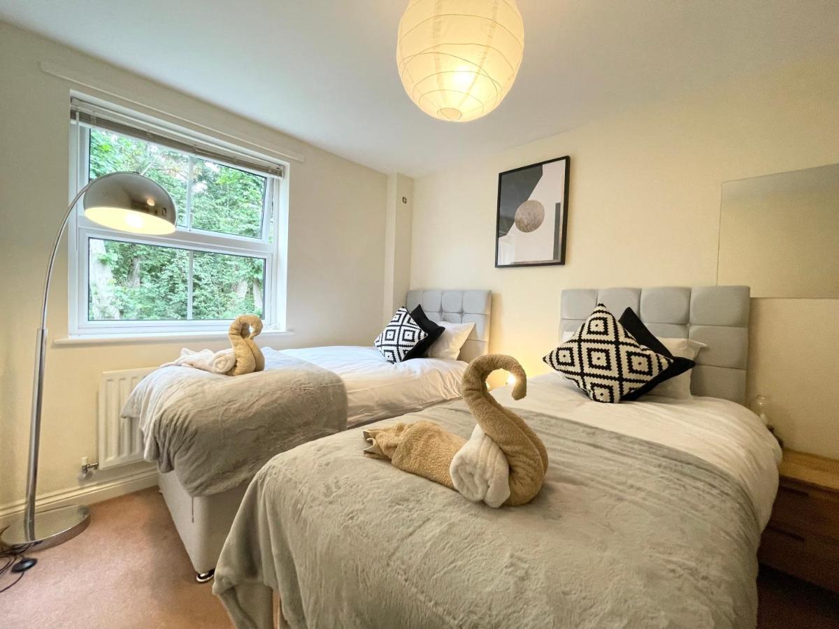 Best Price - Amazing 2 Bed 2 Bath - 4 Singles Or Super King Beds, 10 Min Walk To City Centre, 5 Minute Walk To Mayflower Theatre, Smart Tv, Ensuite, Balcony, Free Parking Σαουθάμπτον Εξωτερικό φωτογραφία